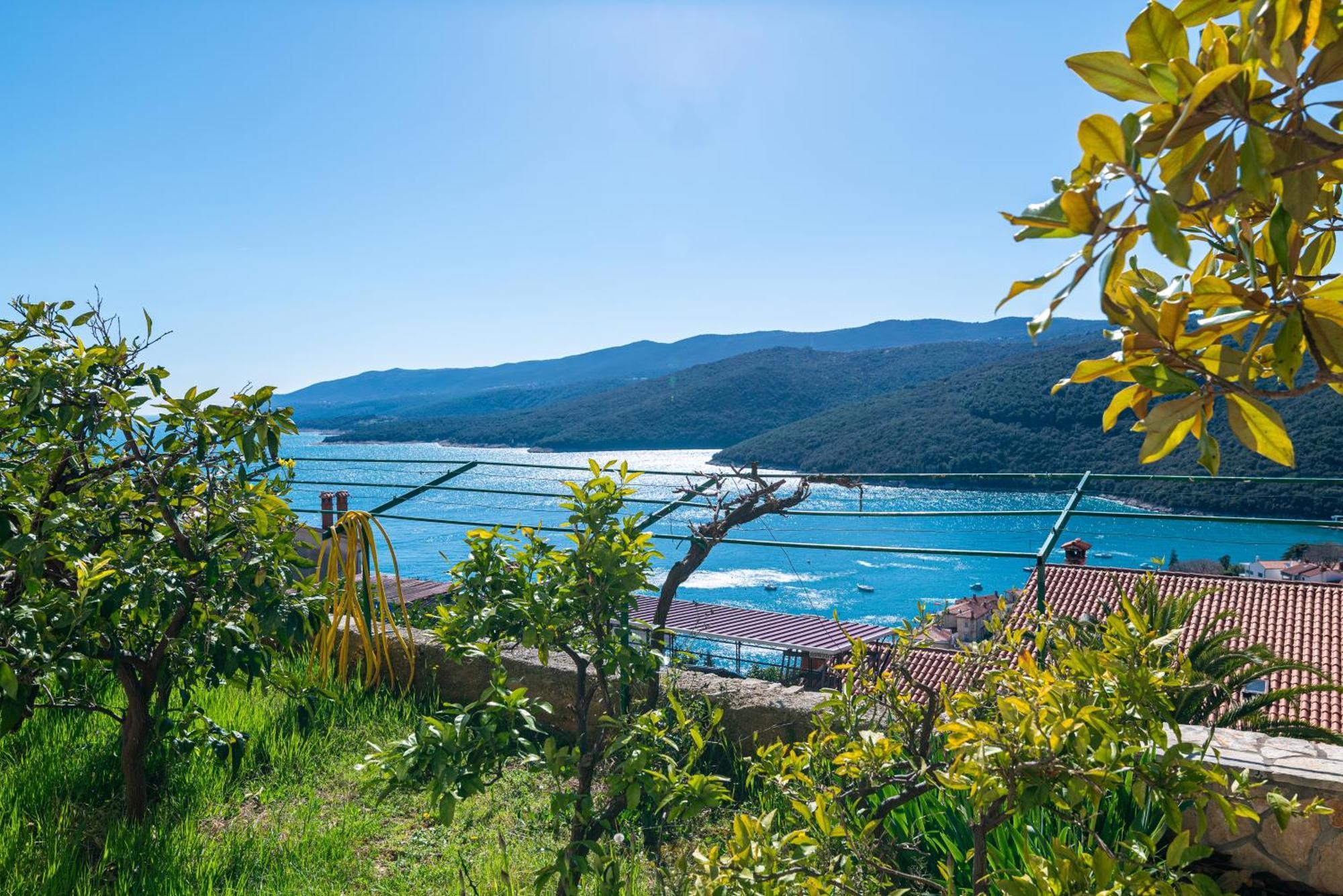 Apartments With A Parking Space Rabac, Labin - 7622 Exterior photo